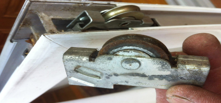 screen door roller repair in Bret Harte